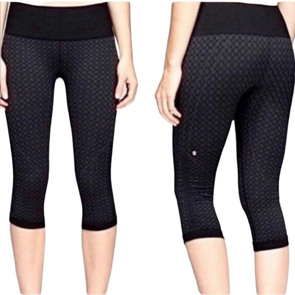 LULULEMON In the Flow Crop II Leggings In Geo Soul size 8 - Picture 1 of 10